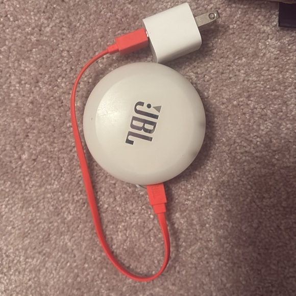 JBL wireless ear buds. New in box-in original box with instructions, charger - Picture 4 of 12